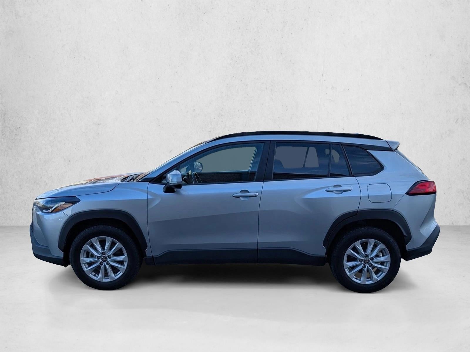 2024 Toyota Corolla Cross LE 4WD (Natl)