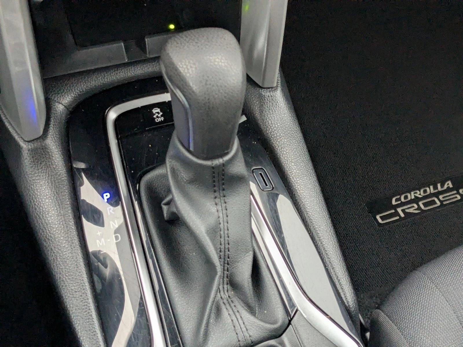 2024 Toyota Corolla Cross LE 4WD (Natl)