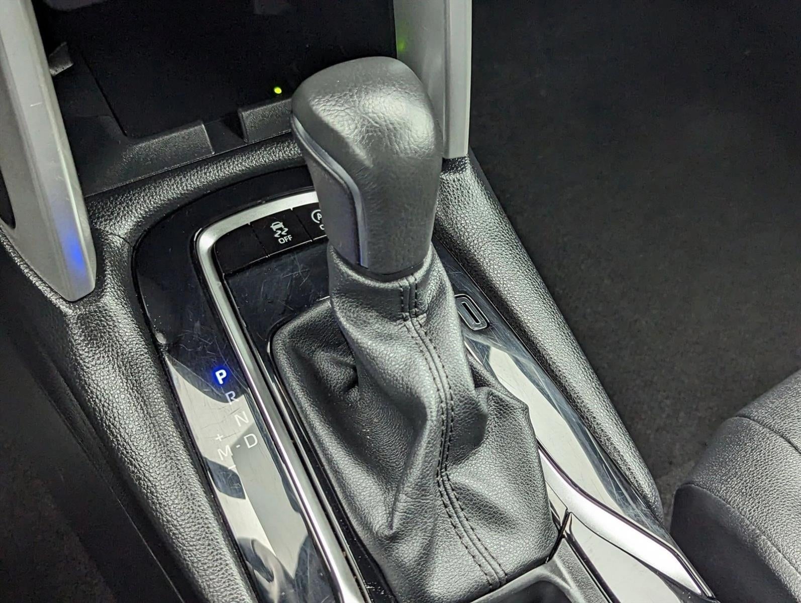 2024 Toyota Corolla Cross XLE 4WD (Natl)