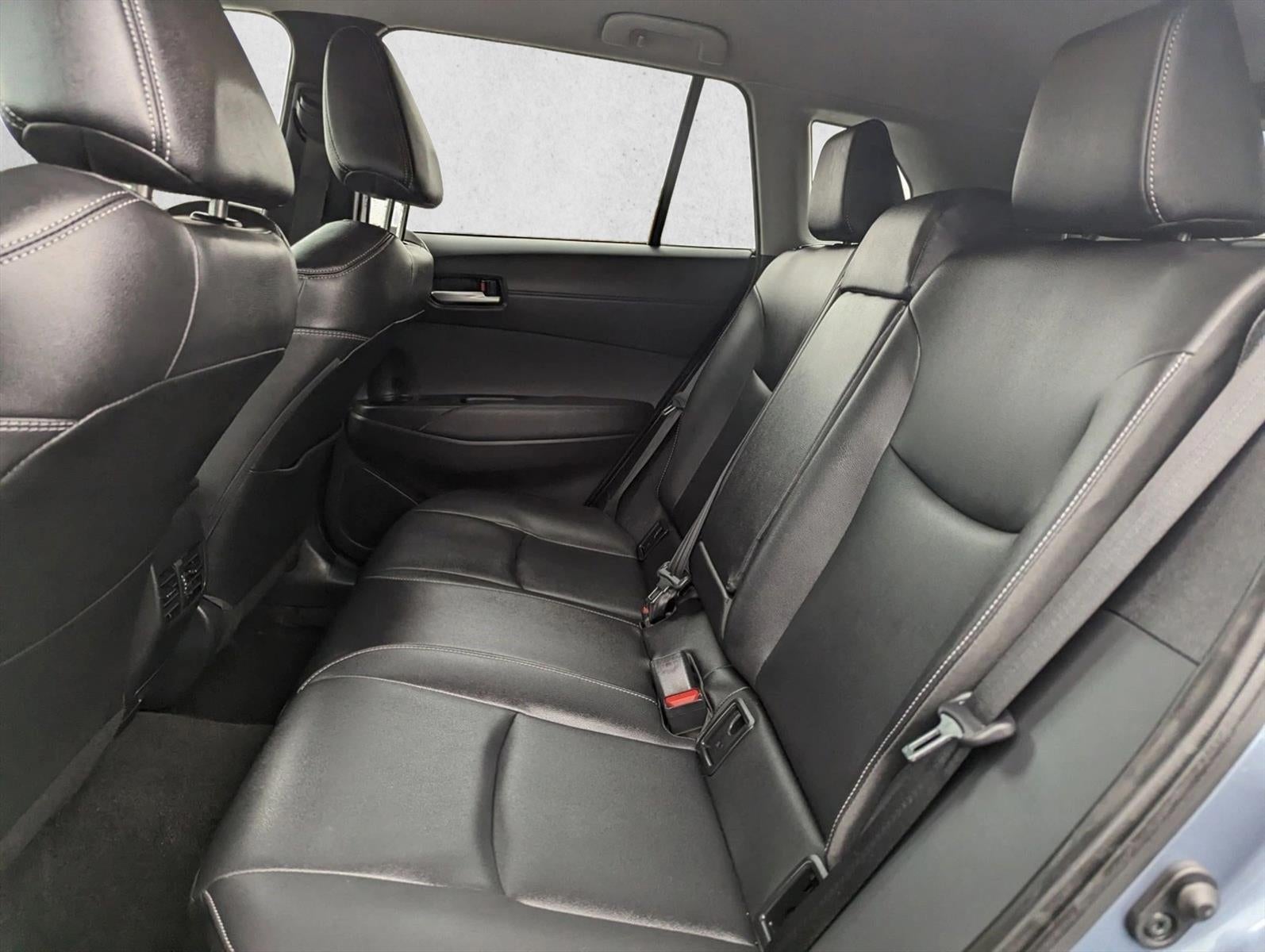 2024 Toyota Corolla Cross XLE 4WD (Natl)