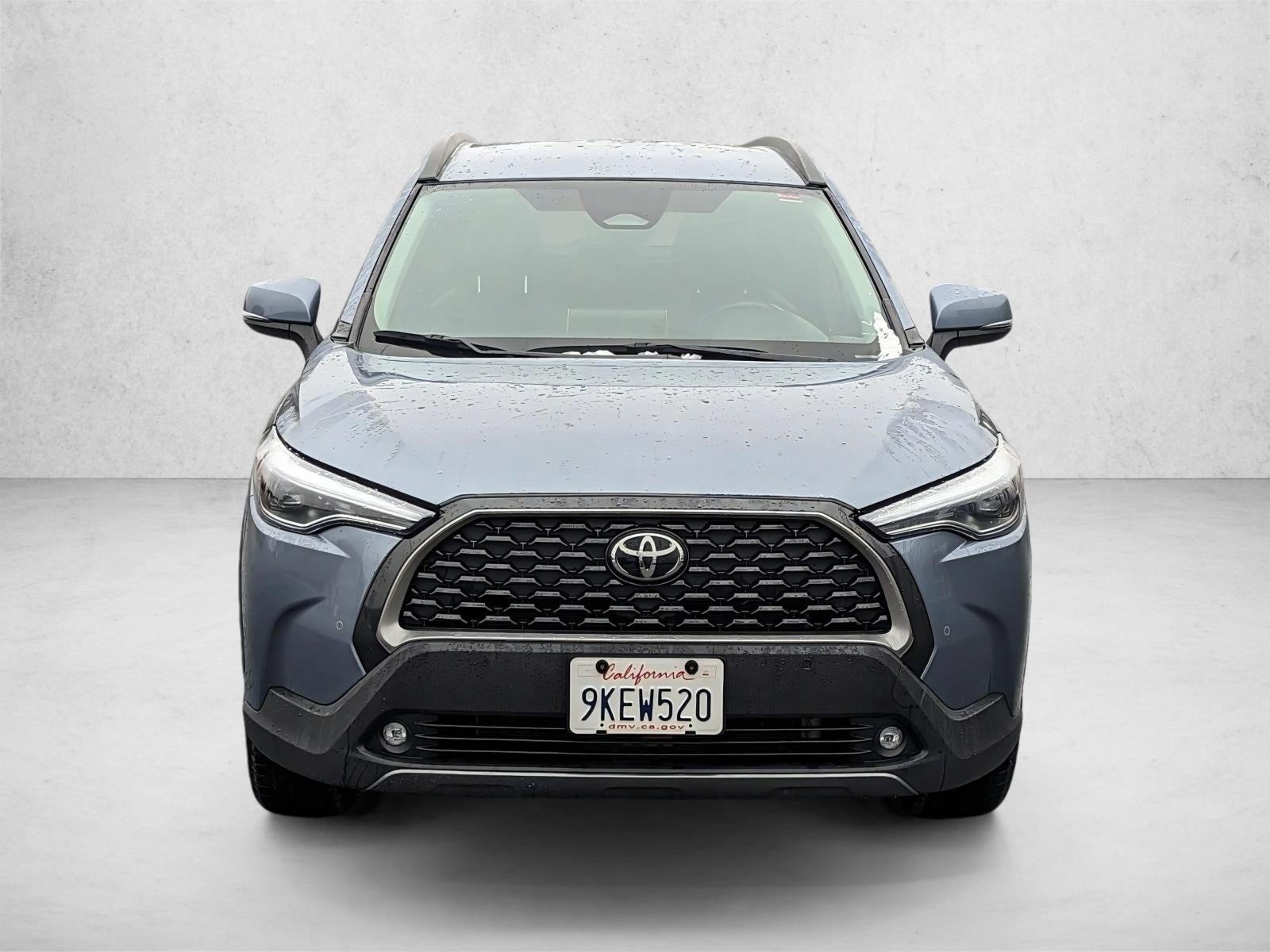 2024 Toyota Corolla Cross XLE 4WD (Natl)