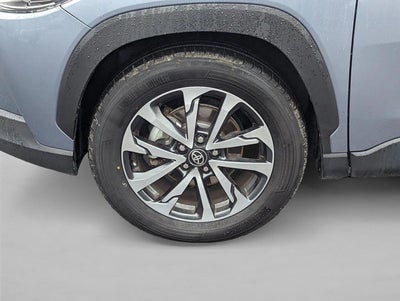 2024 Toyota Corolla Cross XLE 4WD (Natl)