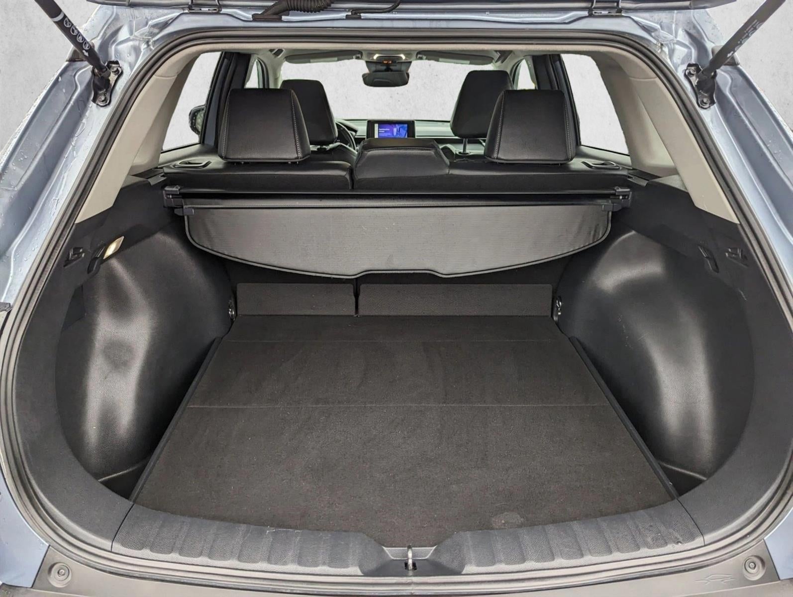 2024 Toyota Corolla Cross XLE 4WD (Natl)