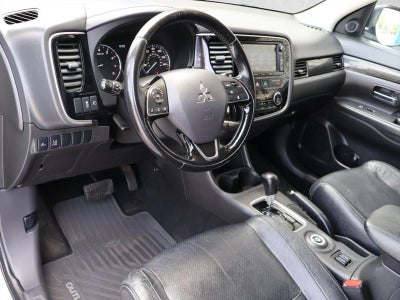 2016 Mitsubishi Outlander AWC 4dr SE