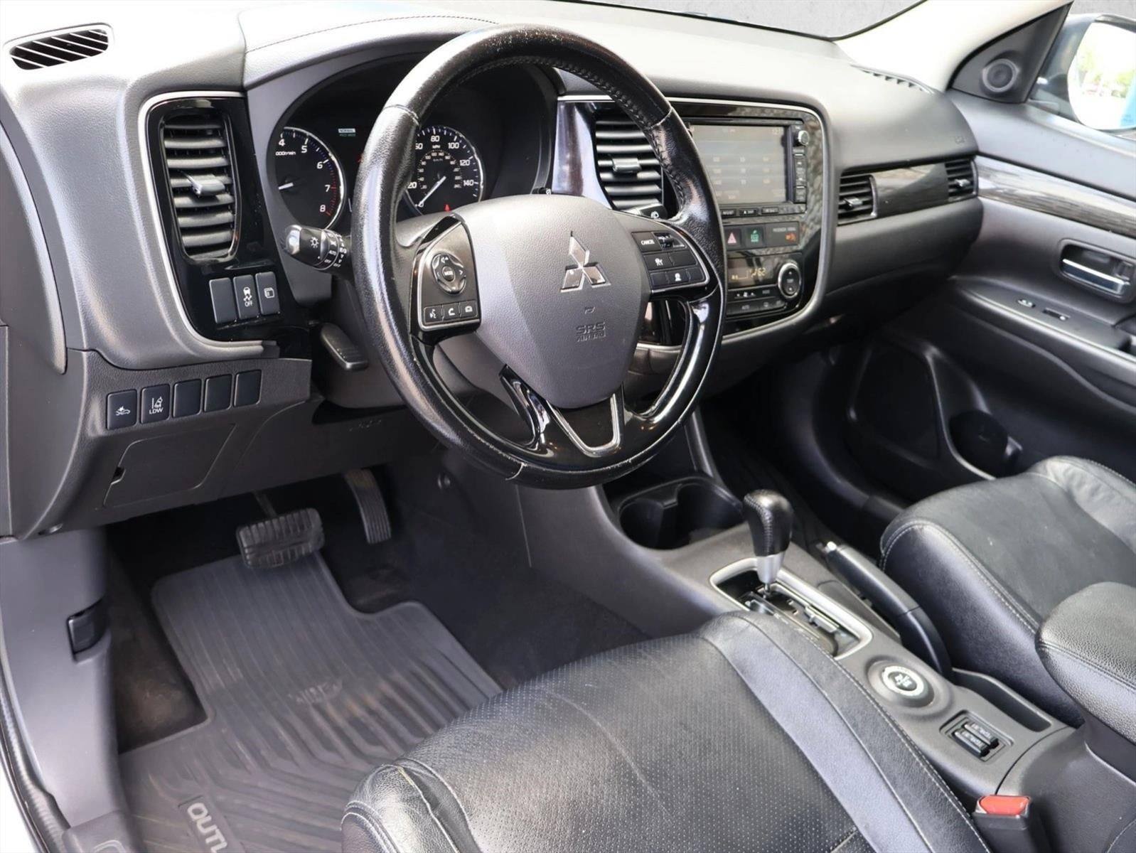 2016 Mitsubishi Outlander AWC 4dr SE