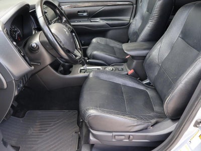 2016 Mitsubishi Outlander AWC 4dr SE