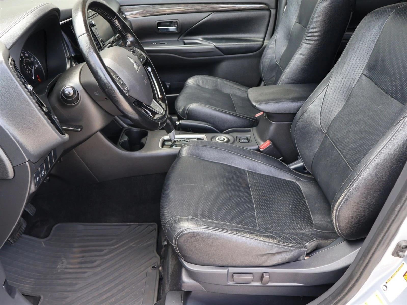 2016 Mitsubishi Outlander AWC 4dr SE