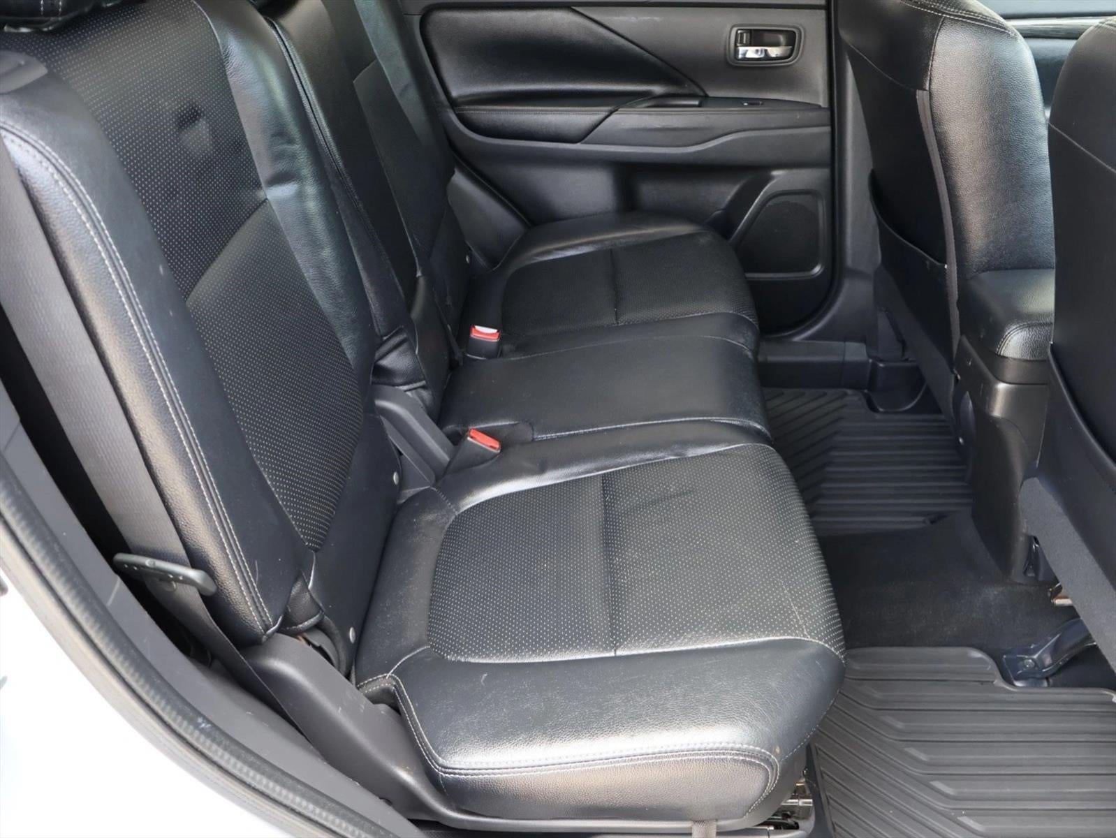 2016 Mitsubishi Outlander AWC 4dr SE