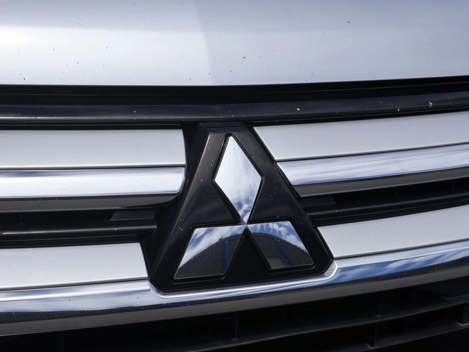 2016 Mitsubishi Outlander AWC 4dr SE
