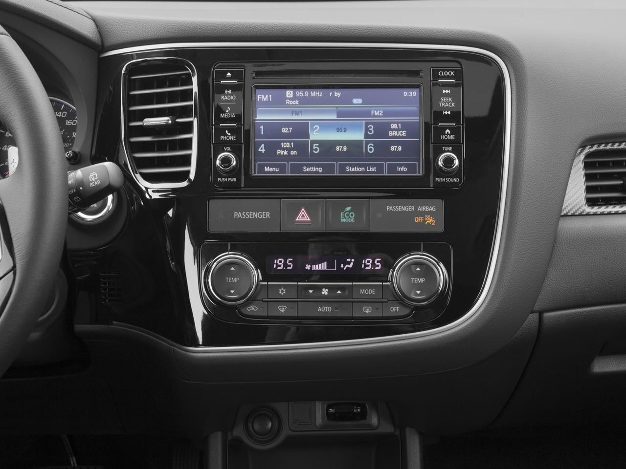 2016 Mitsubishi Outlander AWC 4dr SE