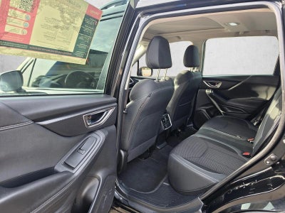 2023 Subaru Forester Premium CVT