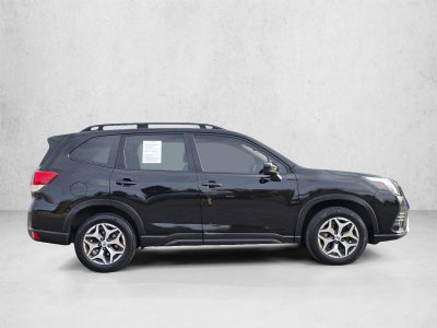 2023 Subaru Forester Premium CVT