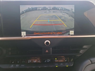 2025 Toyota Crown Signia XLE AWD (Natl)