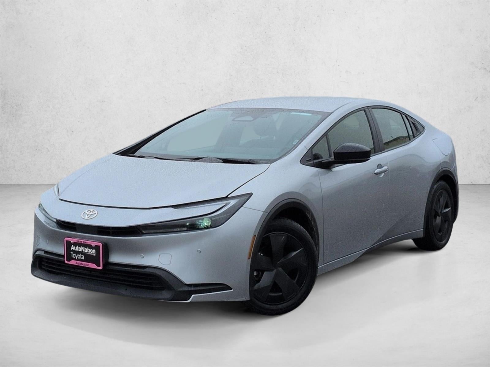 2025 Toyota Prius LE (Natl)