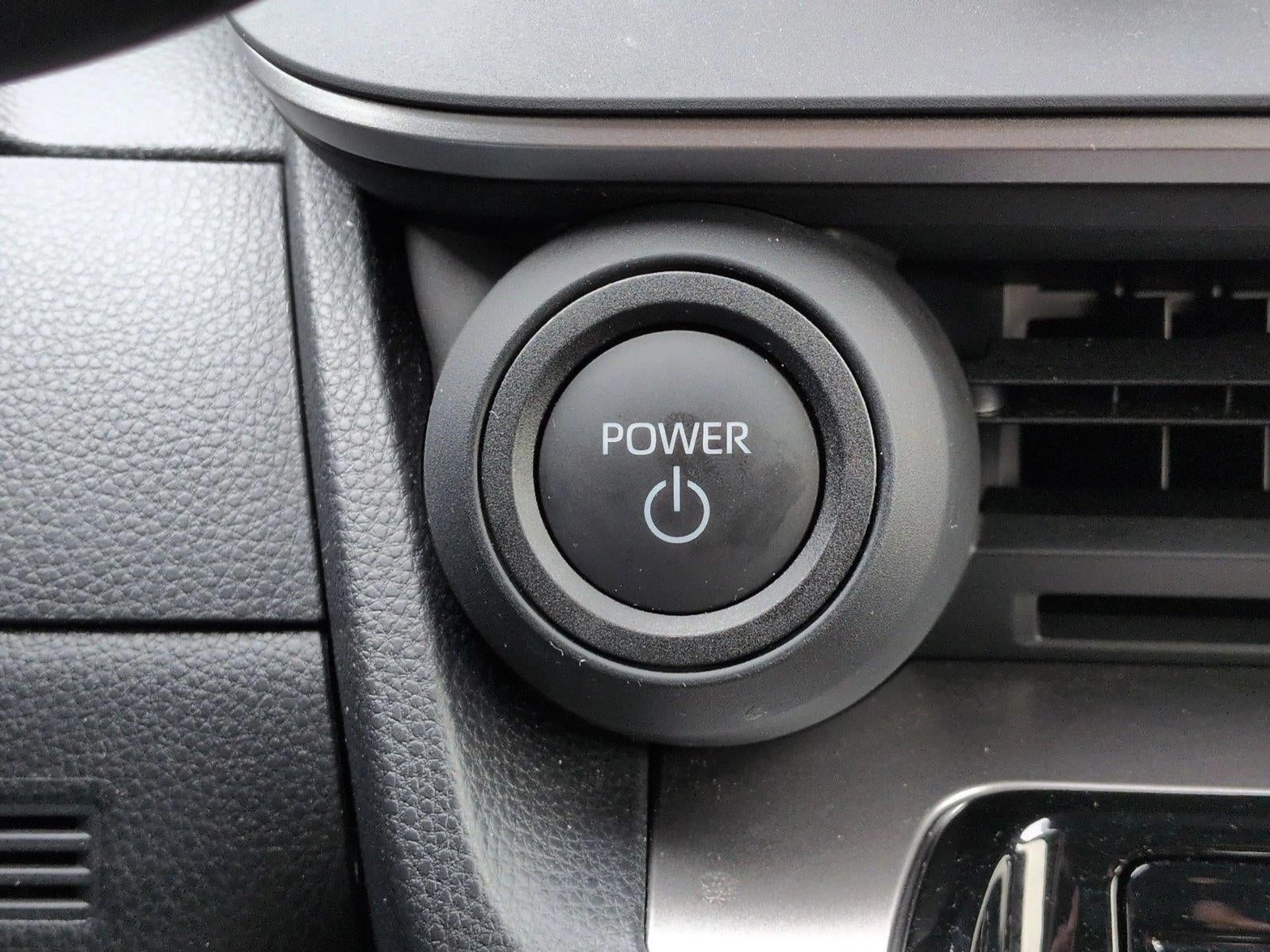 2025 Toyota Prius LE (Natl)