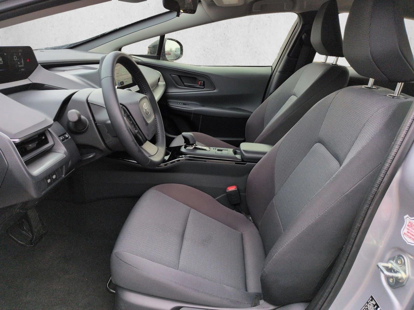 2025 Toyota Prius LE (Natl)