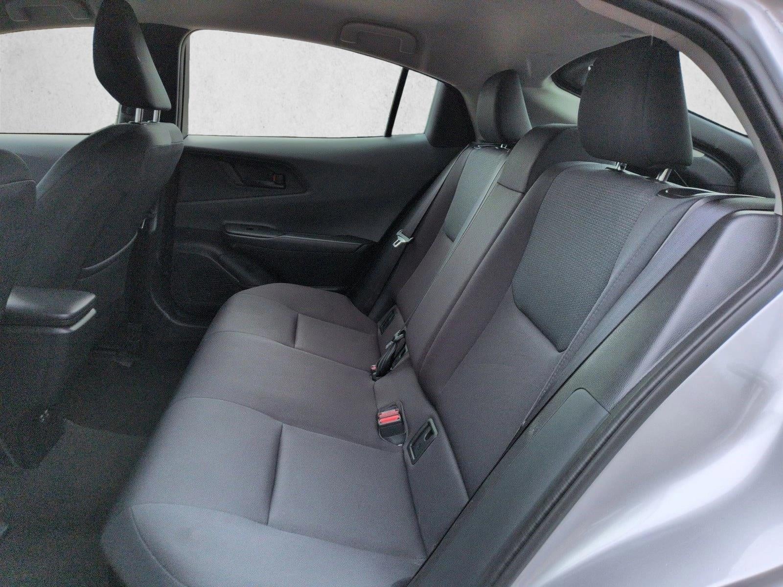 2025 Toyota Prius LE (Natl)