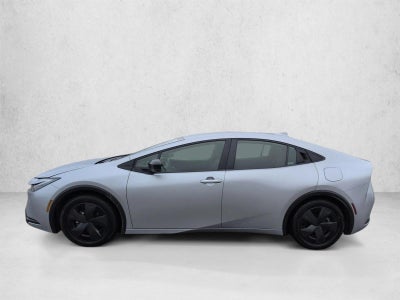 2025 Toyota Prius LE (Natl)