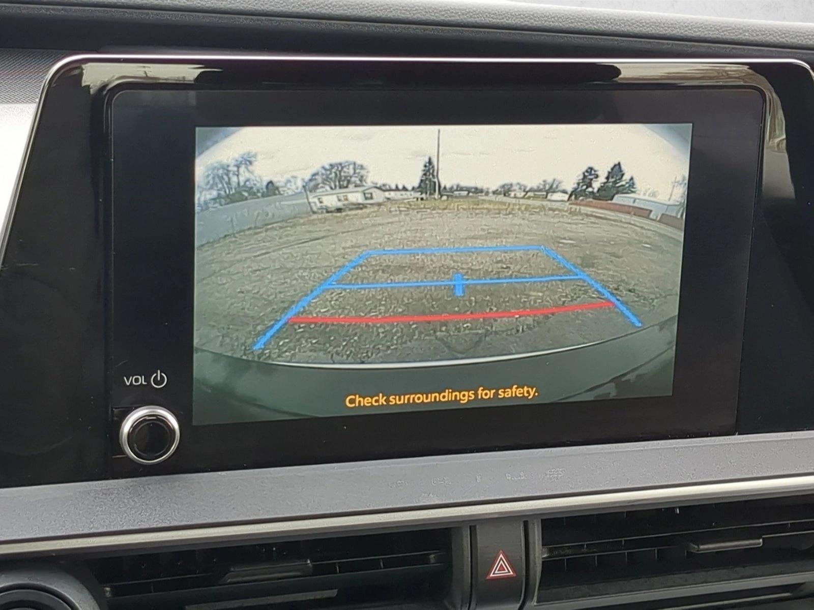 2025 Toyota Prius LE AWD (Natl)