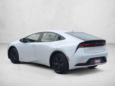 2025 Toyota Prius LE AWD (Natl)