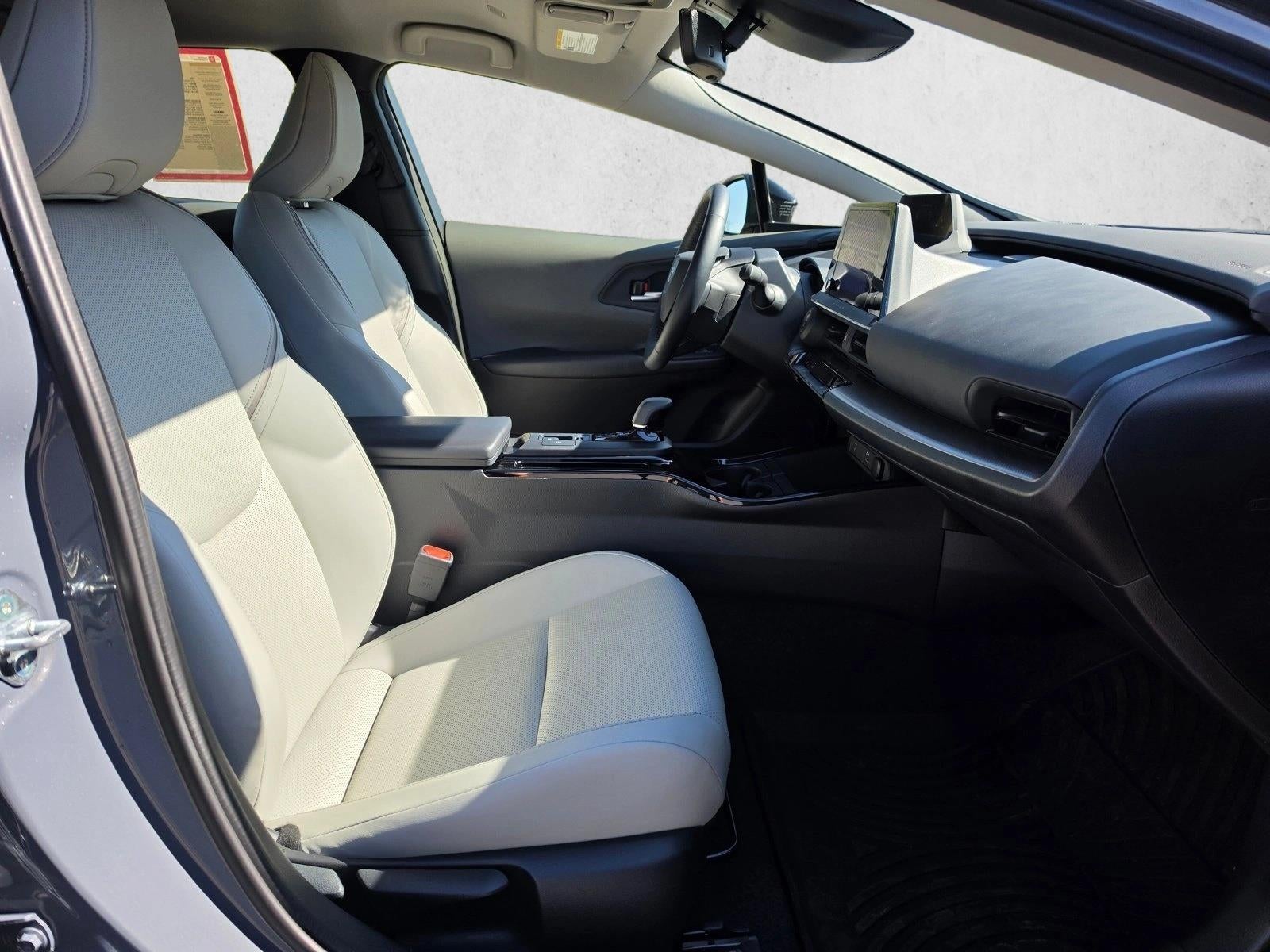 2026 Toyota Prius XLE AWD (Natl)