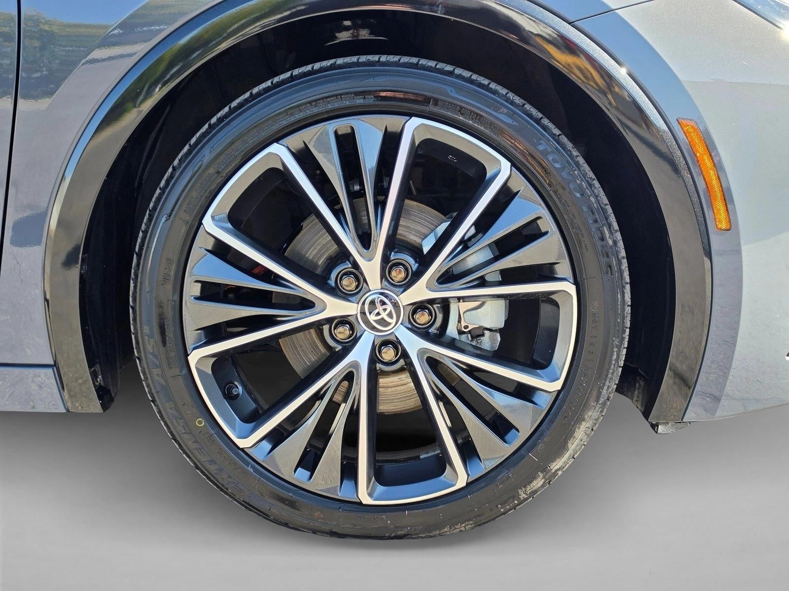 2026 Toyota Prius XLE AWD (Natl)