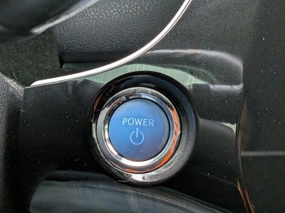 2022 Toyota Prius LE (Natl)