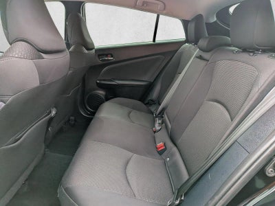 2022 Toyota Prius LE (Natl)