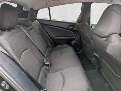 2022 Toyota Prius LE (Natl)