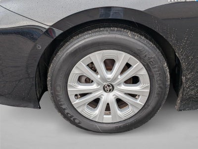 2022 Toyota Prius LE (Natl)