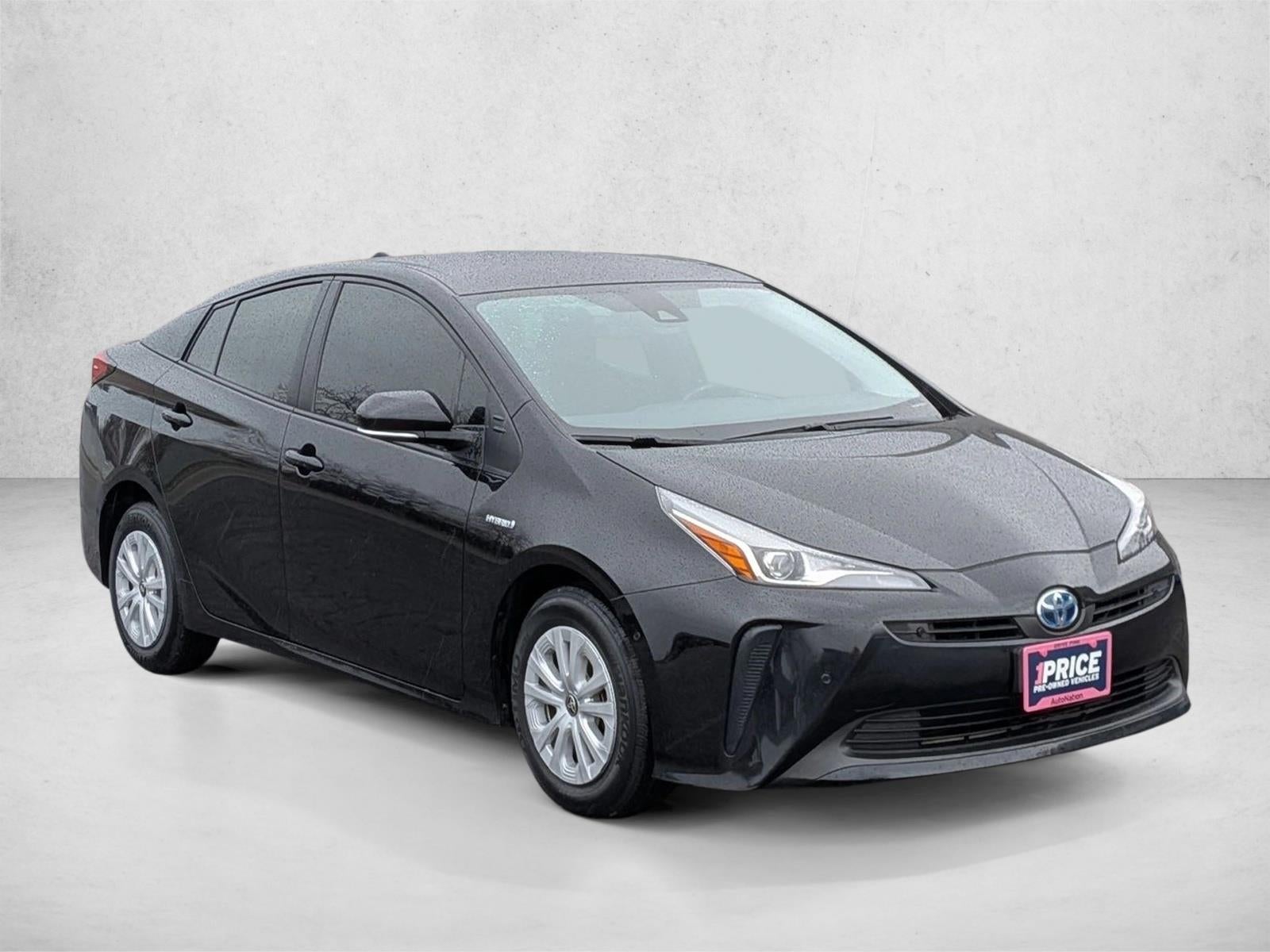 2022 Toyota Prius LE (Natl)