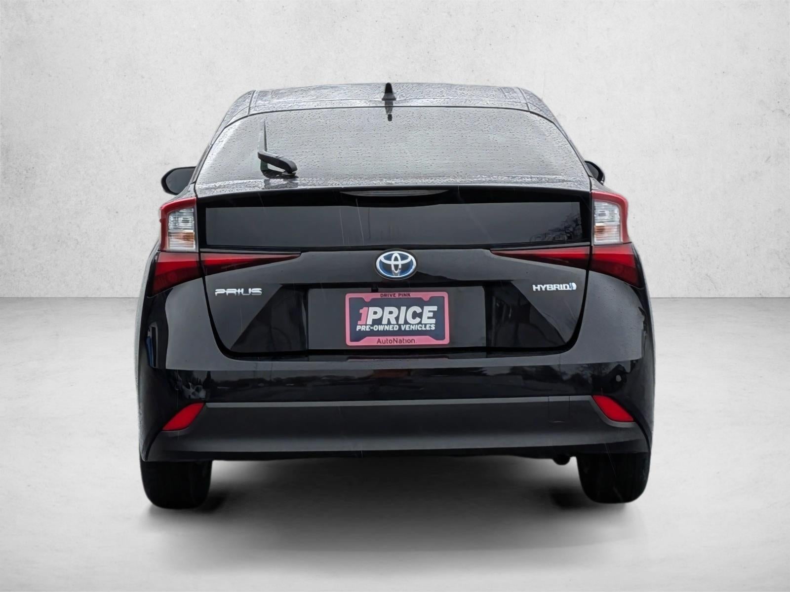 2022 Toyota Prius LE (Natl)