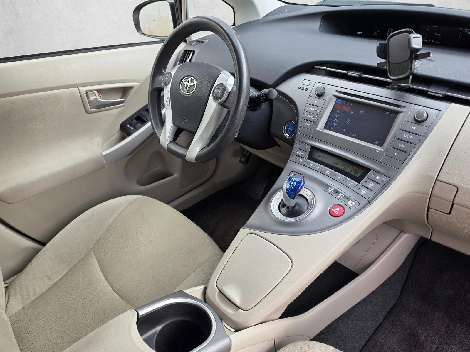 2012 Toyota Prius 5dr HB Two (Natl)