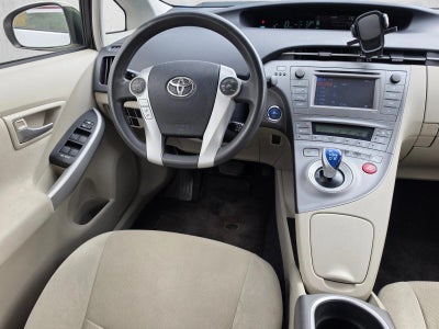 2012 Toyota Prius 5dr HB Two (Natl)