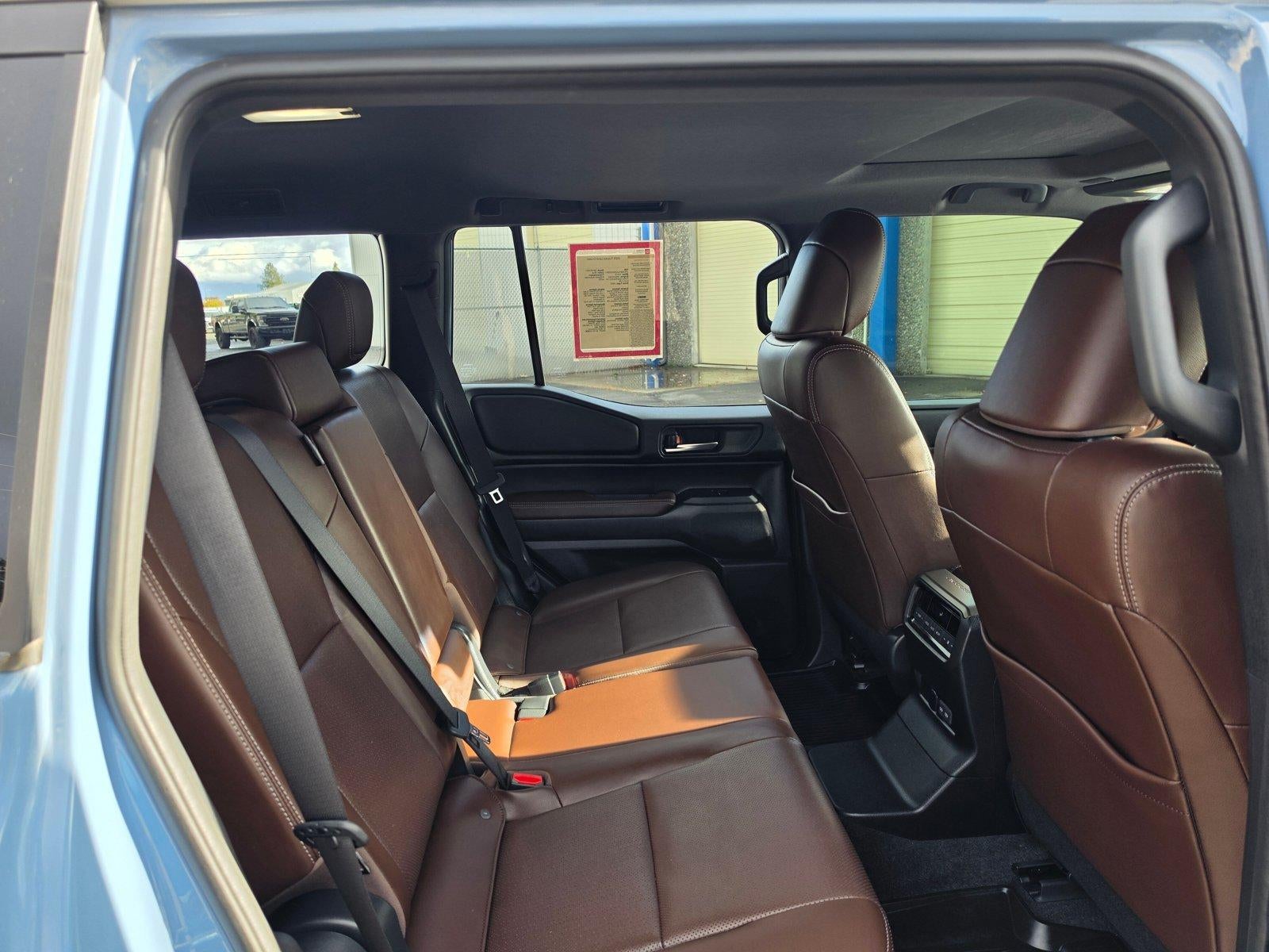 2025 Toyota Land Cruiser 4WD (Natl)