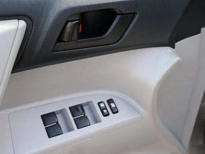 2010 Toyota Highlander 4WD 4dr V6 Base (Natl)