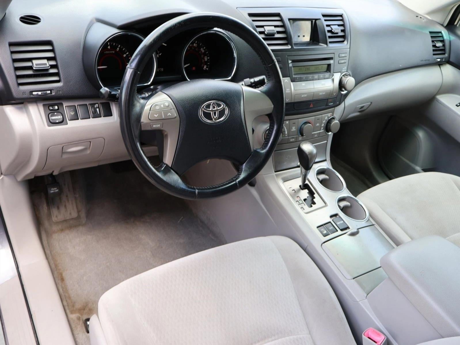 2010 Toyota Highlander 4WD 4dr V6 Base (Natl)