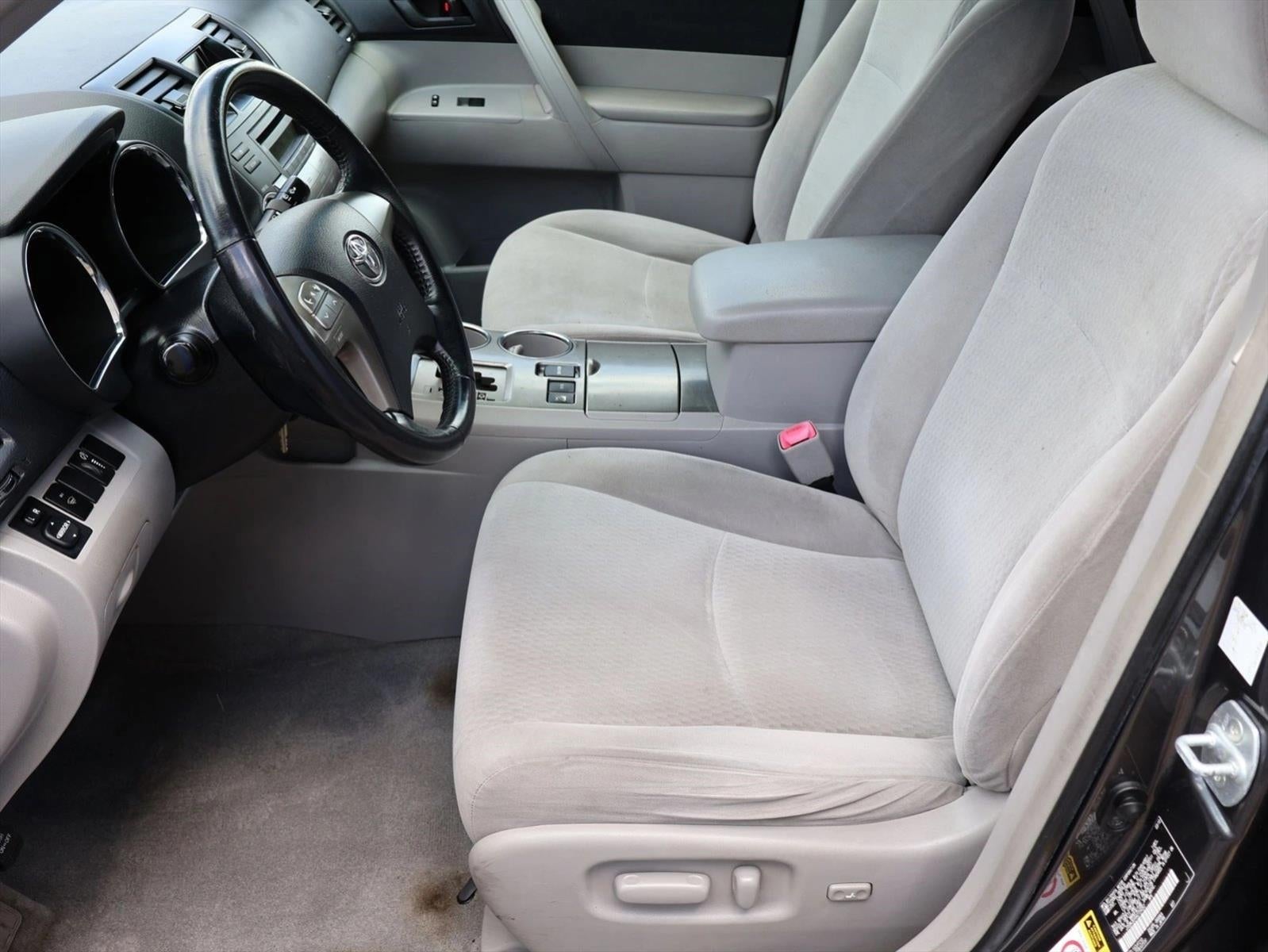 2010 Toyota Highlander 4WD 4dr V6 Base (Natl)