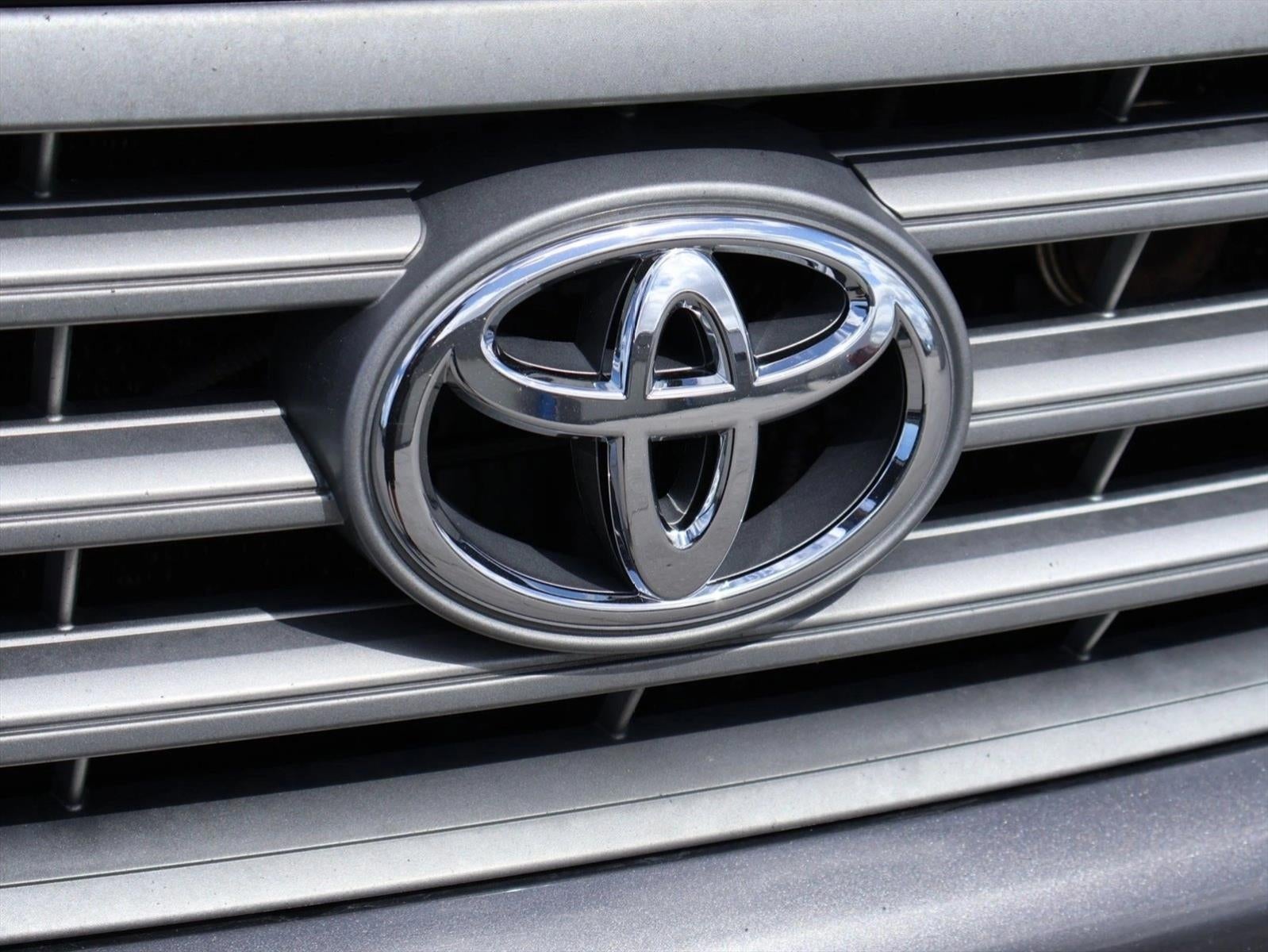 2010 Toyota Highlander 4WD 4dr V6 Base (Natl)