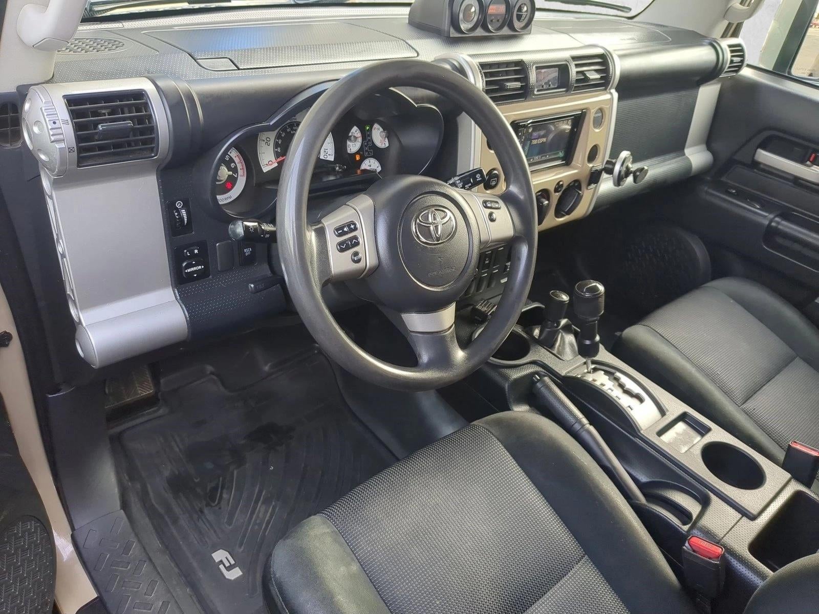2011 Toyota FJ Cruiser 4WD 4dr Auto (Natl)