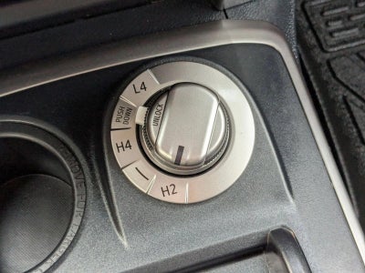 2024 Toyota 4Runner SR5 4WD (GS)