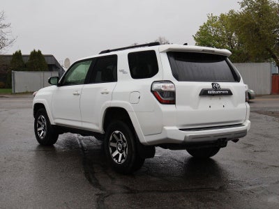 2024 Toyota 4Runner TRD Off Road 4WD (Natl)