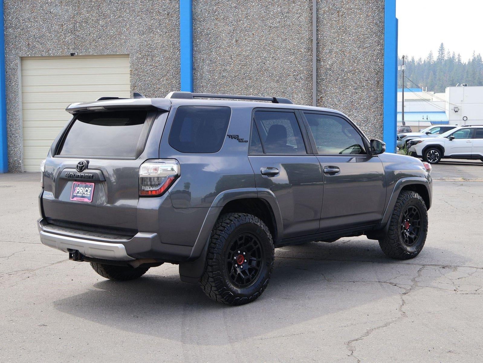 2022 Toyota 4Runner TRD Off Road Premium 4WD (Natl)