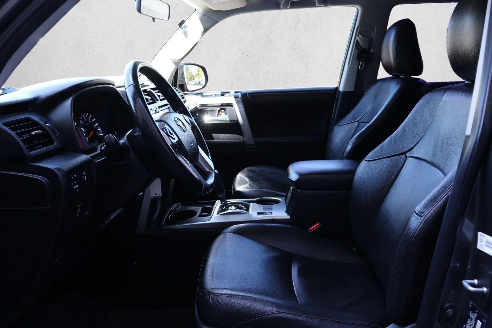 2014 Toyota 4Runner RWD 4dr V6 SR5 (Natl)