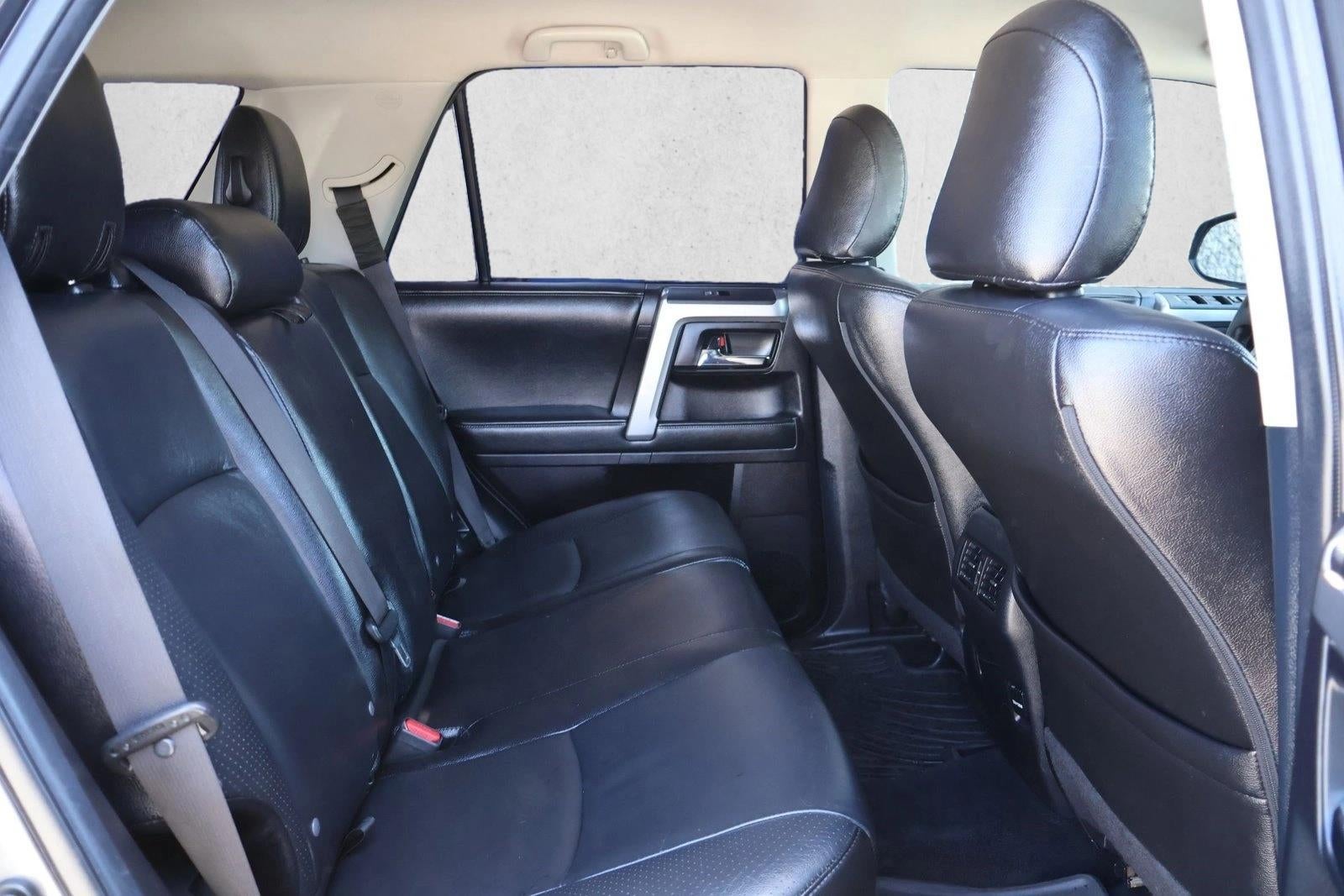 2014 Toyota 4Runner RWD 4dr V6 SR5 (Natl)