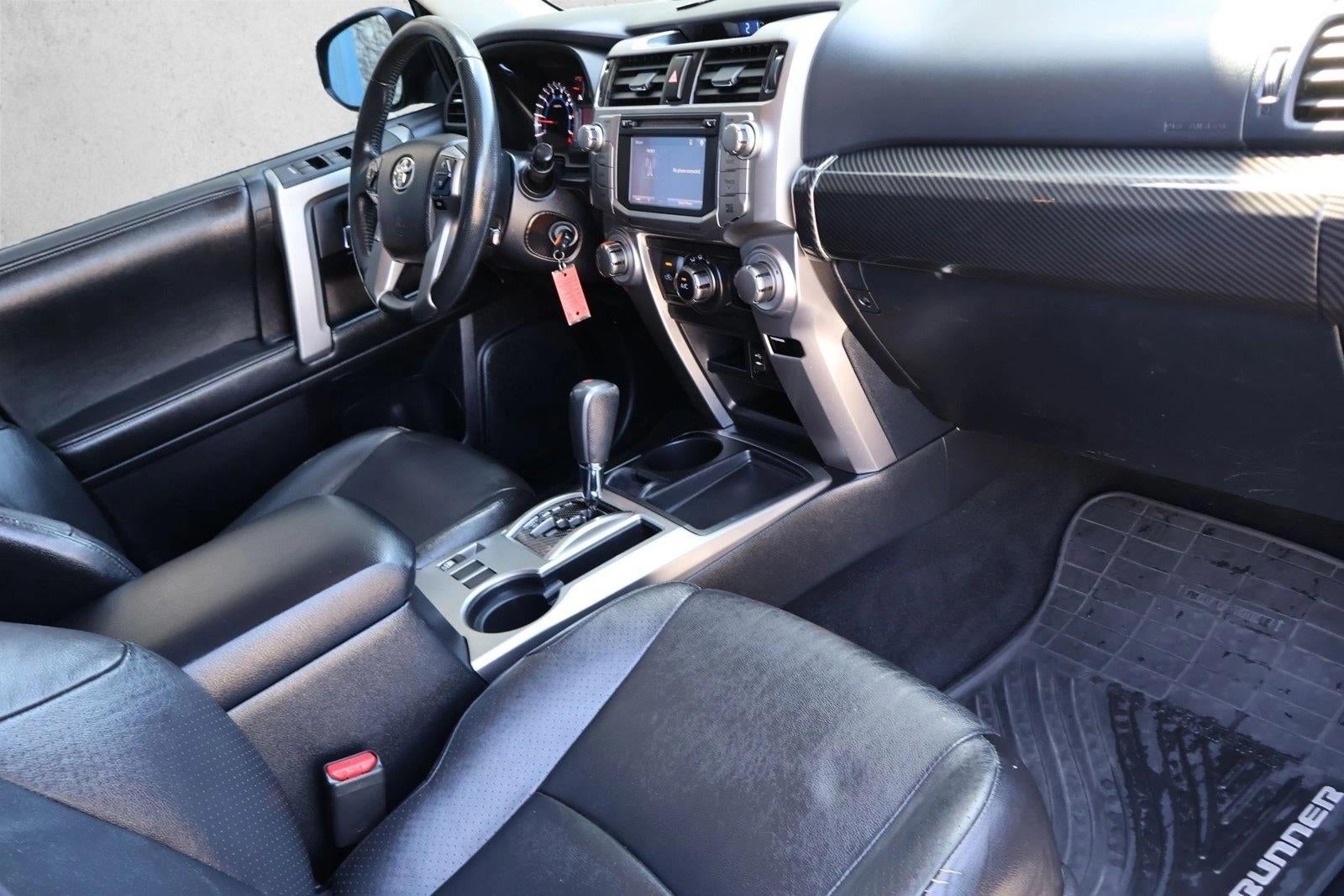 2014 Toyota 4Runner RWD 4dr V6 SR5 (Natl)