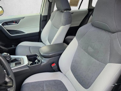 2019 Toyota RAV4 XLE AWD (Natl)