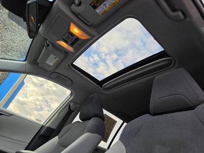 2019 Toyota RAV4 XLE AWD (Natl)