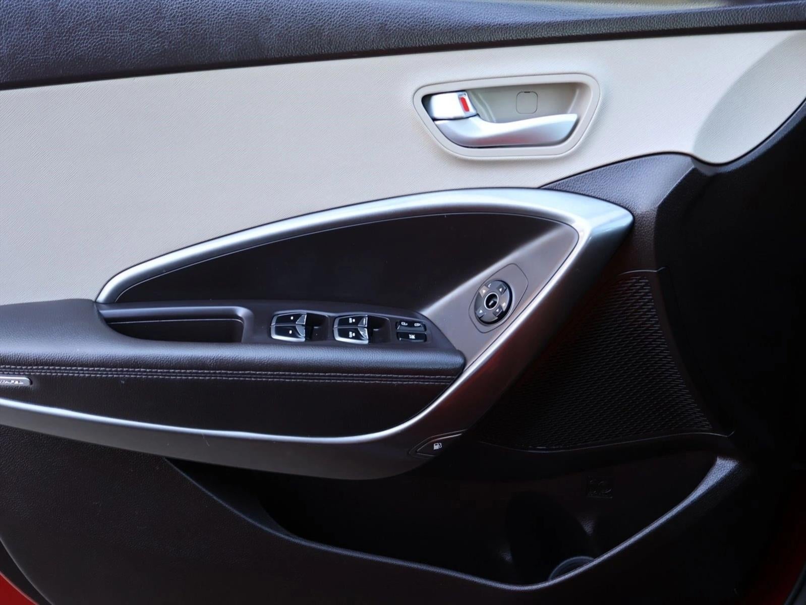 2018 Hyundai SANTA FE SE 3.3L Auto