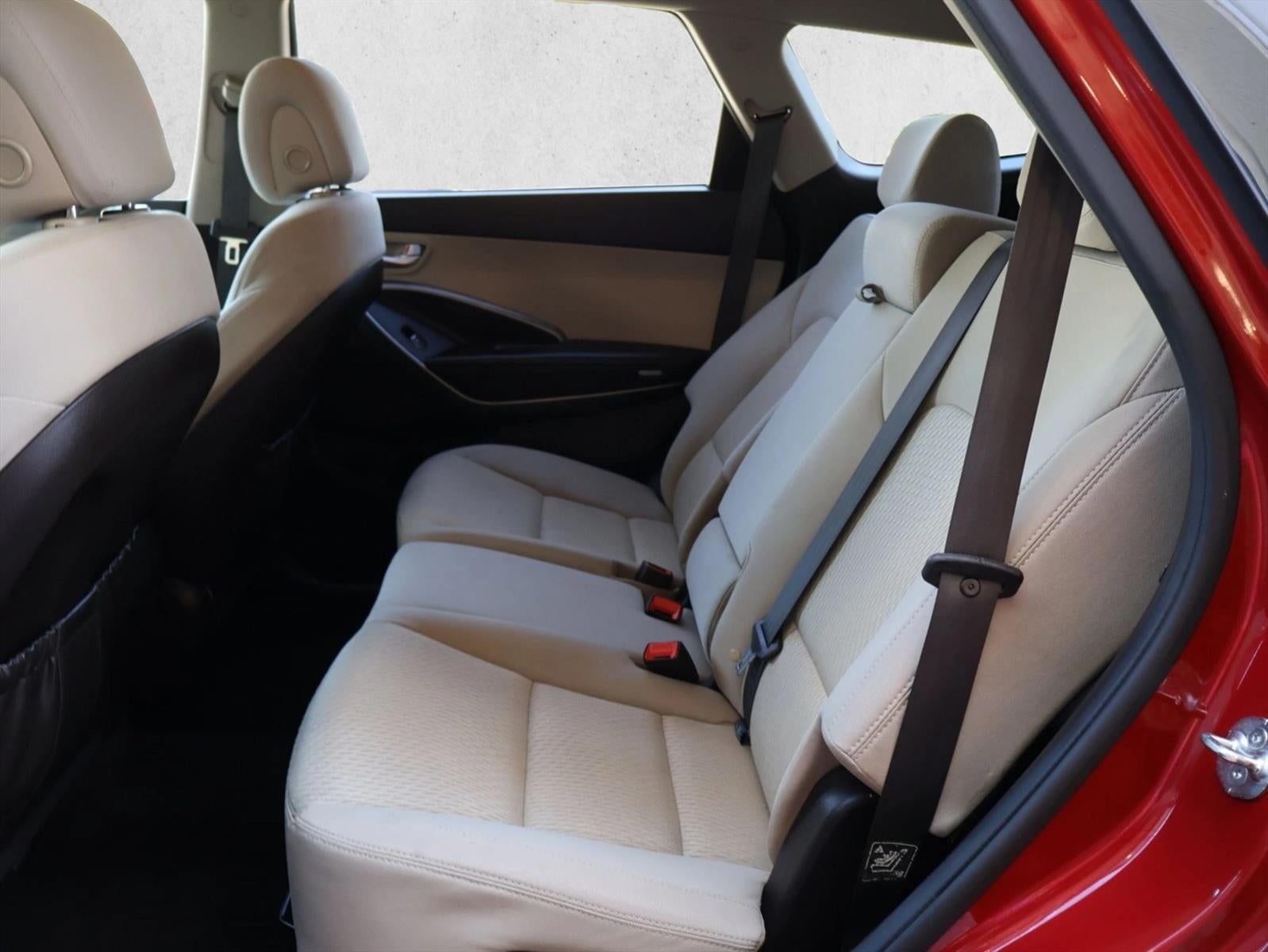 2018 Hyundai SANTA FE SE 3.3L Auto